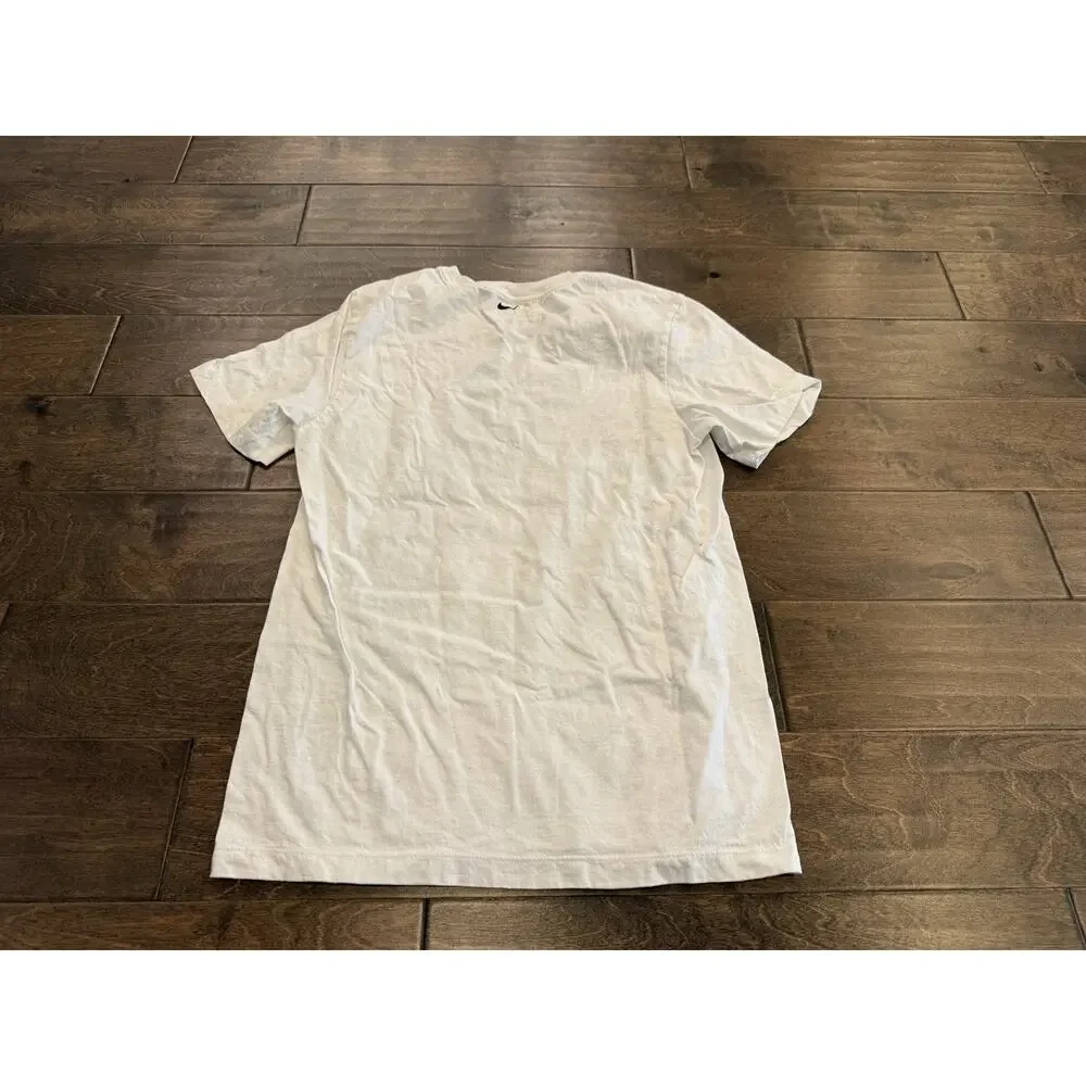 Nike Mens White Oregon Ducks Hayward Field Short Sleeve T-Shirt Size S Small